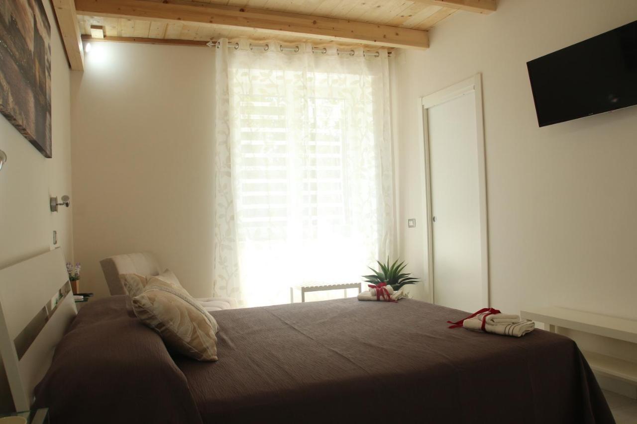 B&B Oplonti Resort トッレ・アンヌンツィアータ エクステリア 写真